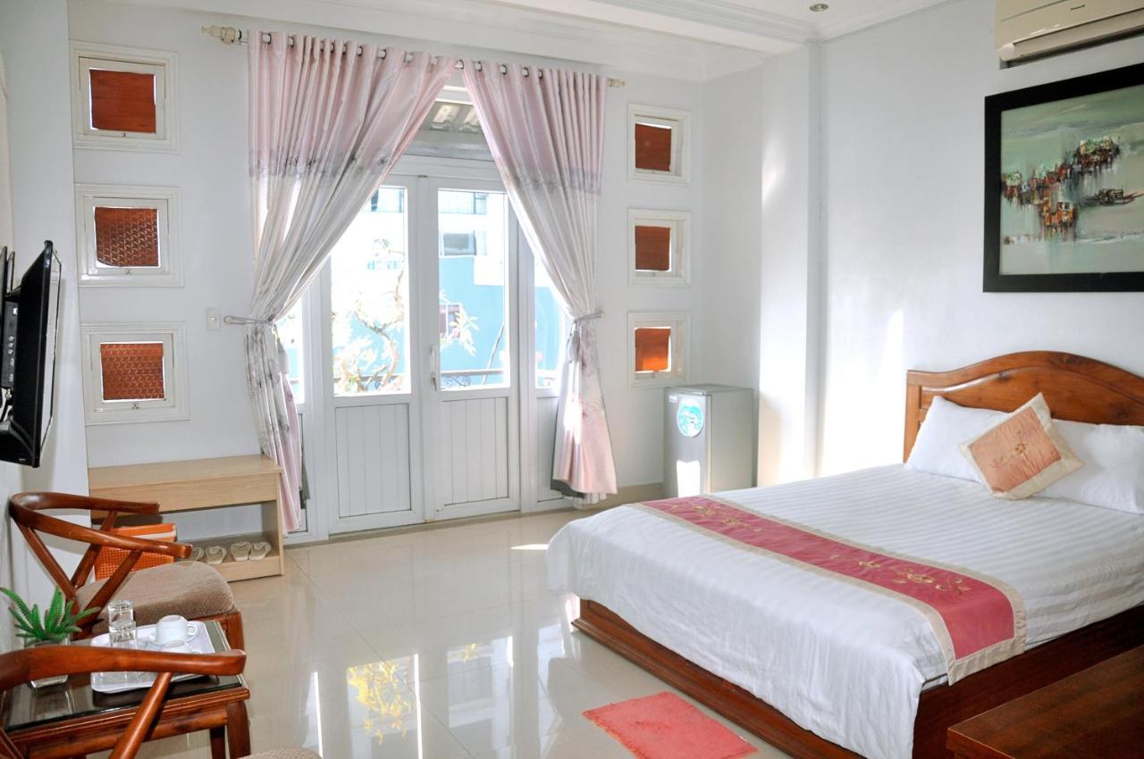 Tulip Hotel Da Lat Exterior photo